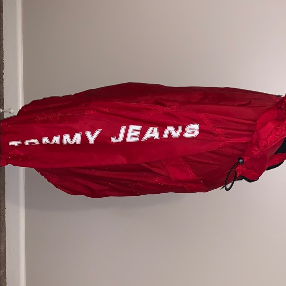 ‼️🚨Tommy Hilfiger Windbreaker🚨‼️